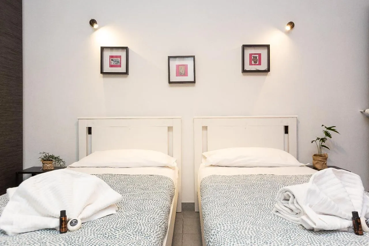 Paruta By Rental In Rome Italy