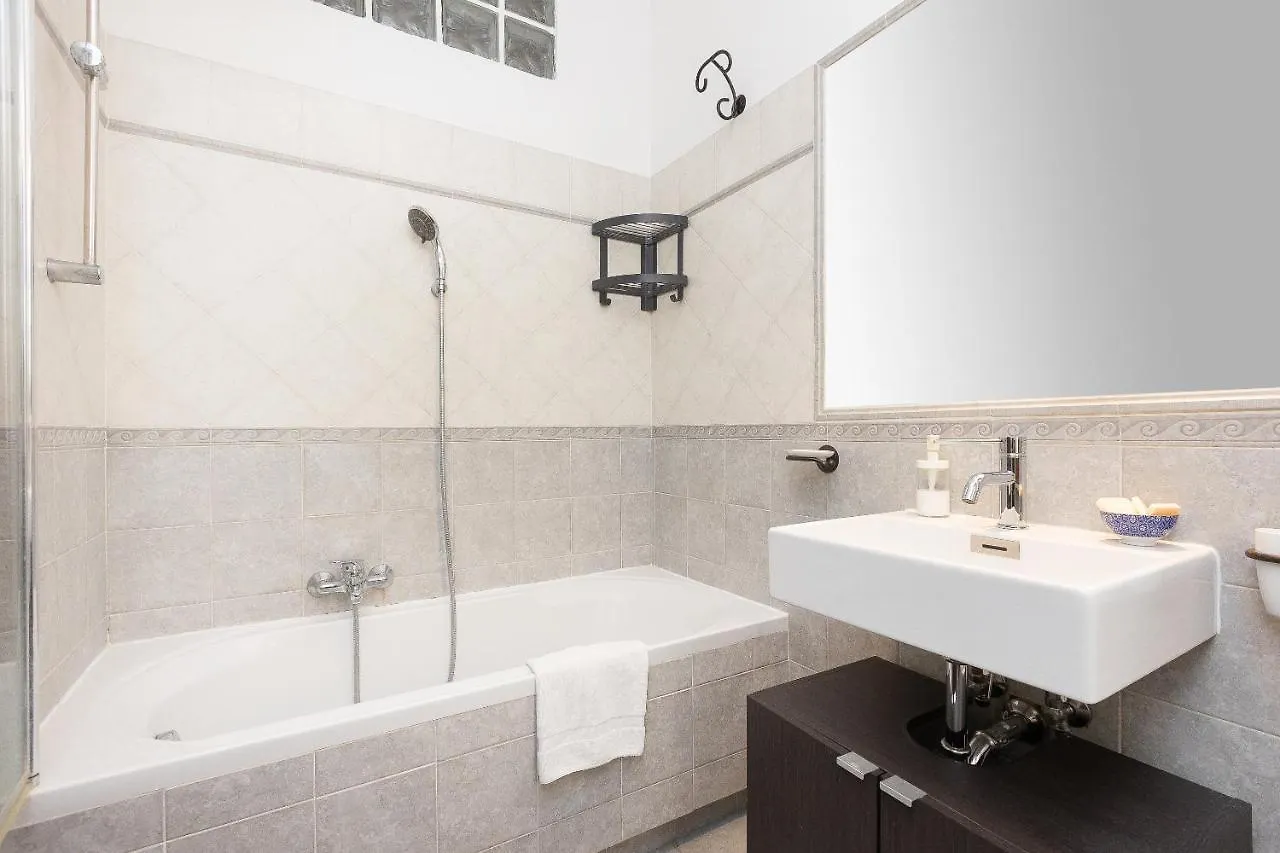 Paruta By Rental In Rome Italy