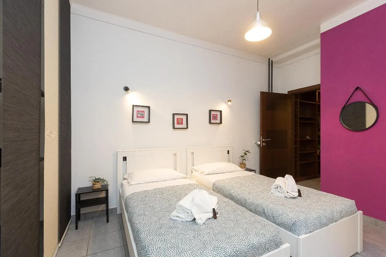 Paruta By Rental In Rome Apartment